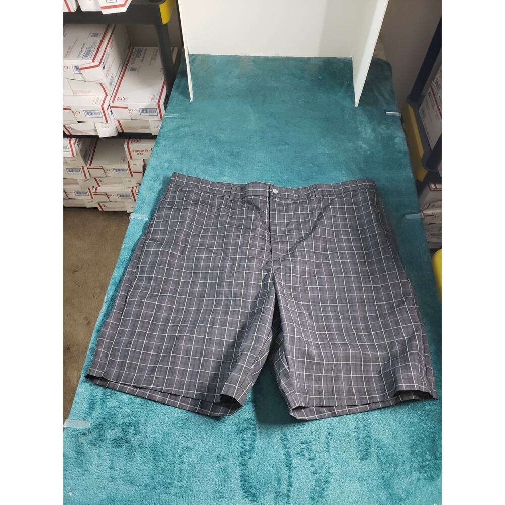 Ben Hogan Shorts Size 46 Mens Gray 9" Inseam Performance Golf Plaid NWT